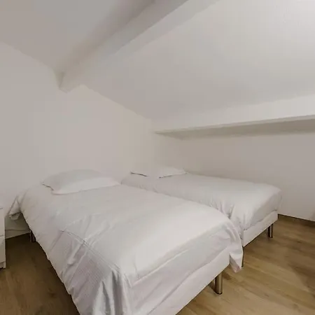Apartment Duplex Front De Frejus